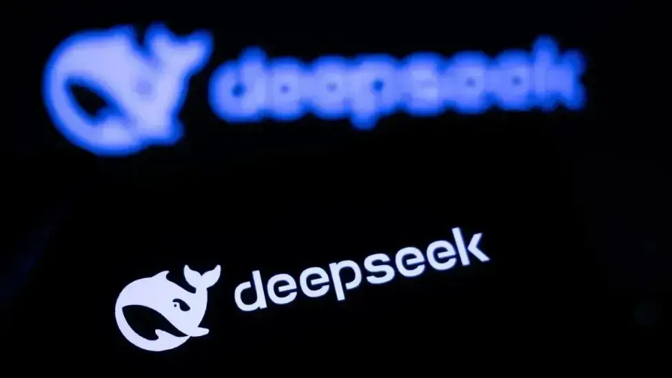 DeepSeek登顶中美App Store，独有的深度思考+联网模式让用户“沦陷”了